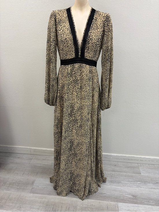Baltic Born Dresses & Skirts - Baltic Born GORGEOUS Taupe Printed Long Sleeve Maxi Dress NEW WITH TAGS